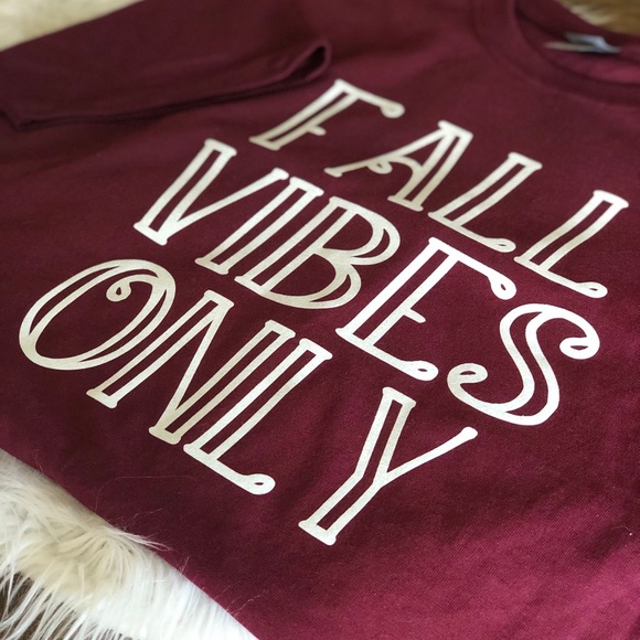 Fall vibes only tshirt - Picture 2 of 11